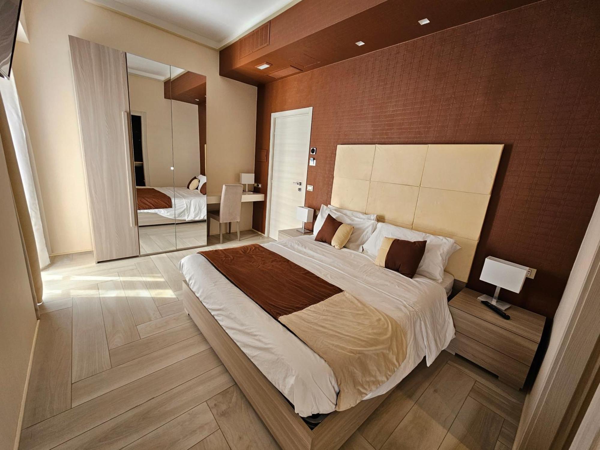Astoria Boutique Suites Λέτσε Εξωτερικό φωτογραφία