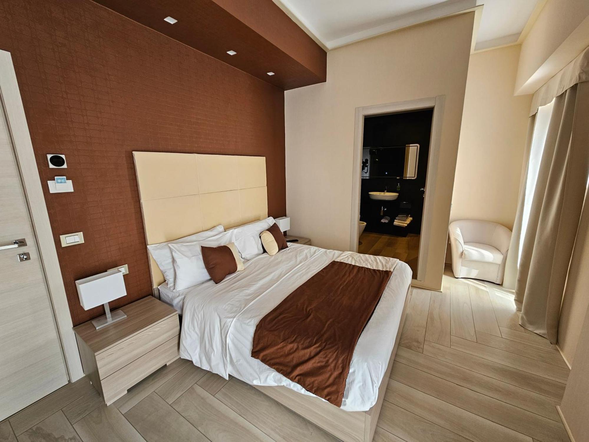 Astoria Boutique Suites Λέτσε Εξωτερικό φωτογραφία